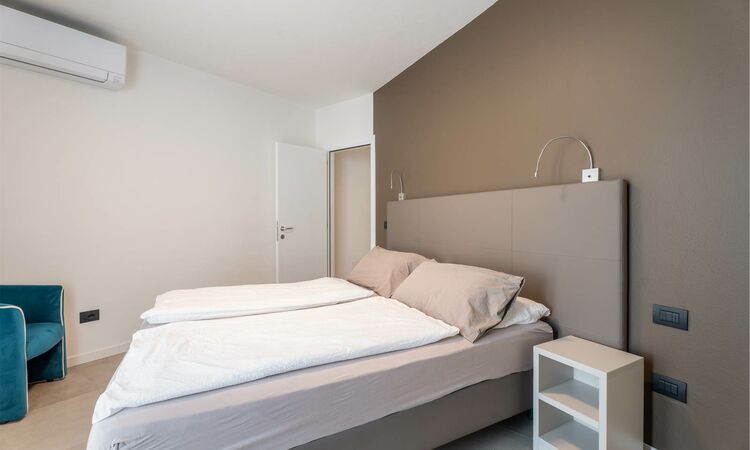 Superior three-room apartment  - Superior three-room apartment 