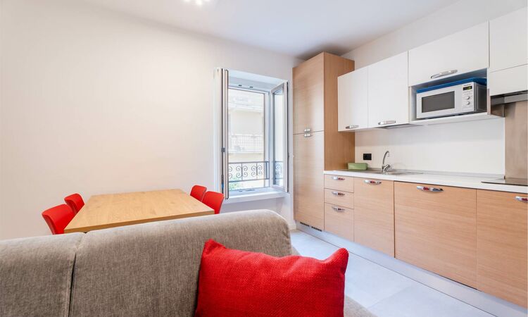 Superior three-room apartment  - Superior three-room apartment 