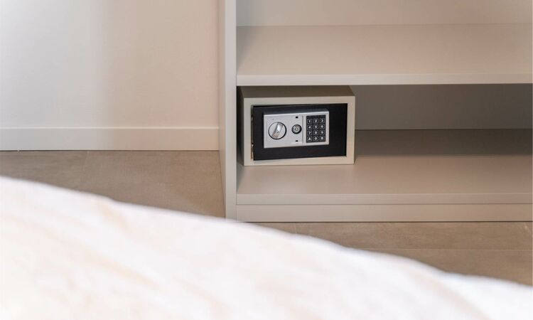 Superior three-room apartment  - Superior three-room apartment 